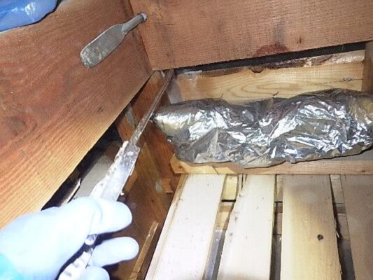 5年経過時に一度防蟻処理をしただけで13年放置していました