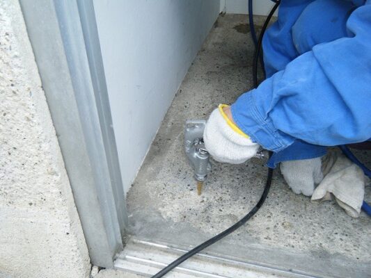 作業日時の連絡などが早くて助かりました。大変感謝しています