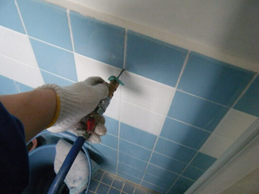 床下の配管やコンクリートの継ぎ目のチェックもしてくれて安心できました