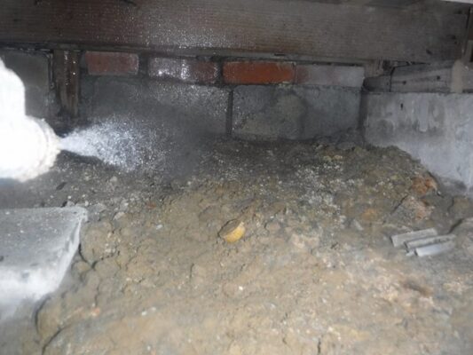 湿気が多い場所はシロアリが住みやすいと聞きました