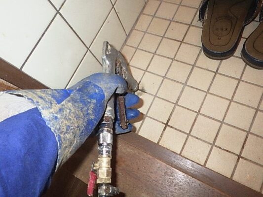 作業は半日ほどで終わりにおいなど気にならず快適でした