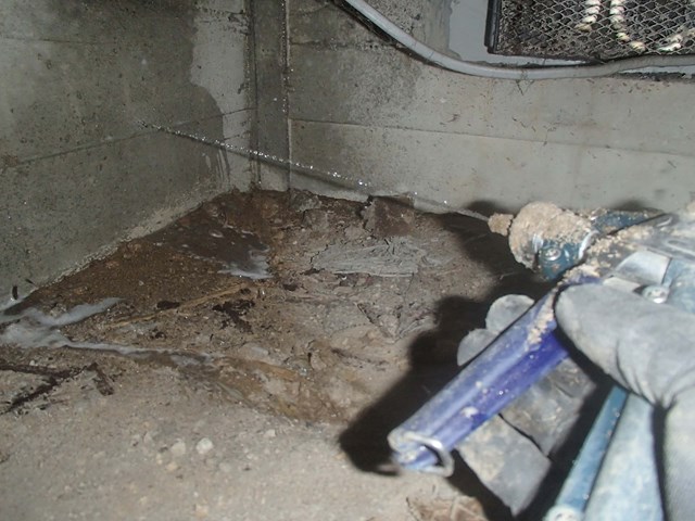 新潟県柏崎市F.O様のシロアリ防除工事